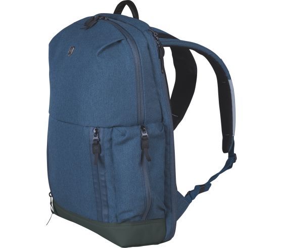 victorinox deluxe backpack